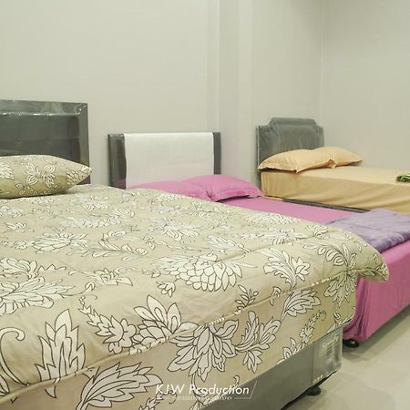 M Stay Guest House Jogja Yogyakarta Eksteriør billede