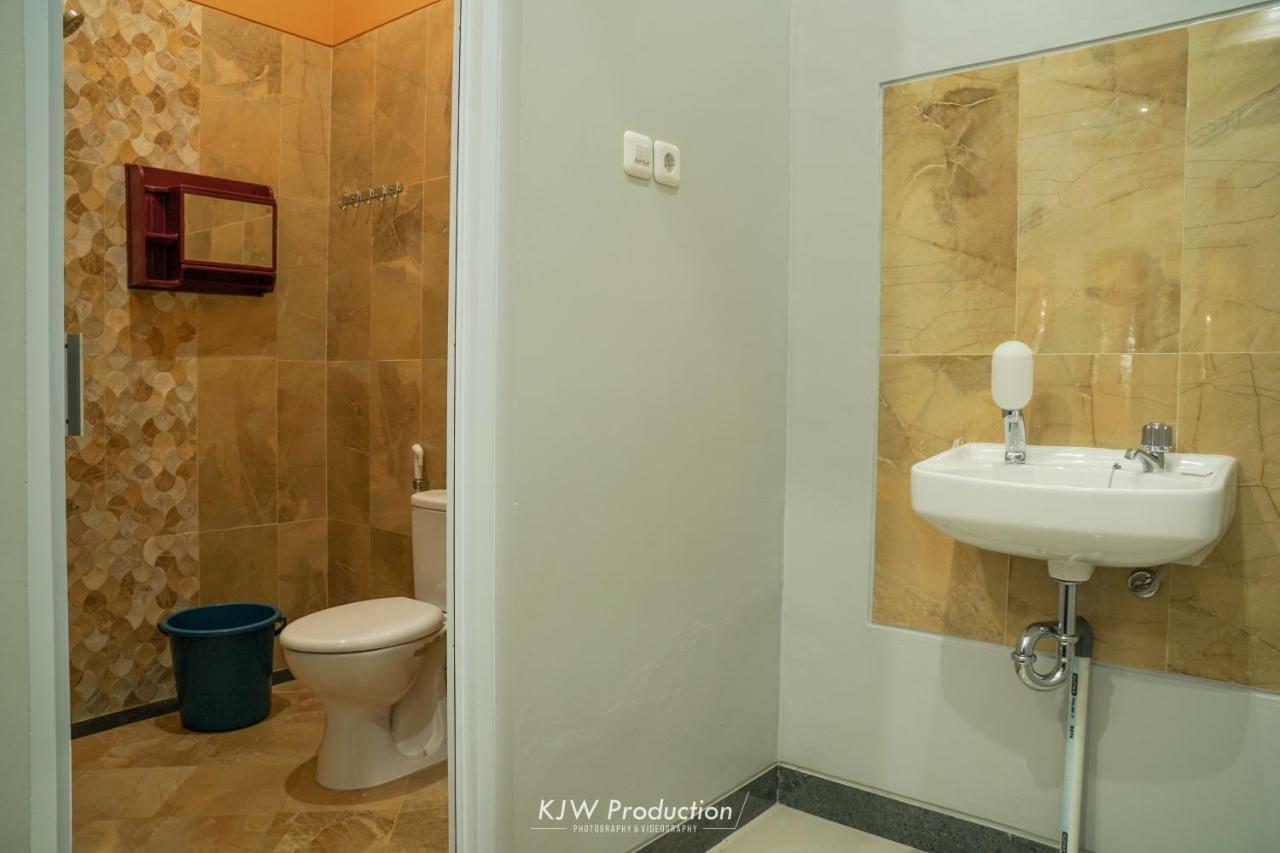 M Stay Guest House Jogja Yogyakarta Eksteriør billede
