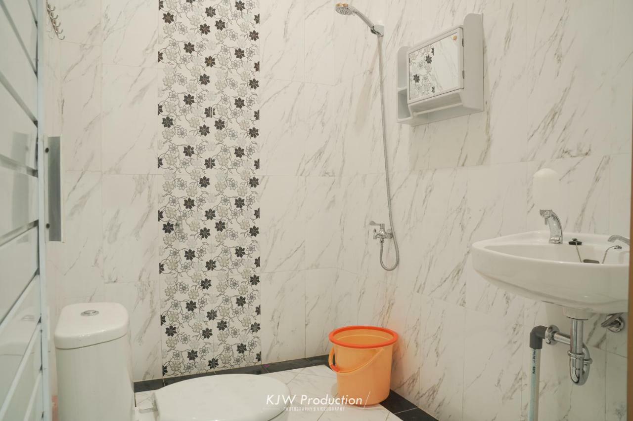 M Stay Guest House Jogja Yogyakarta Eksteriør billede