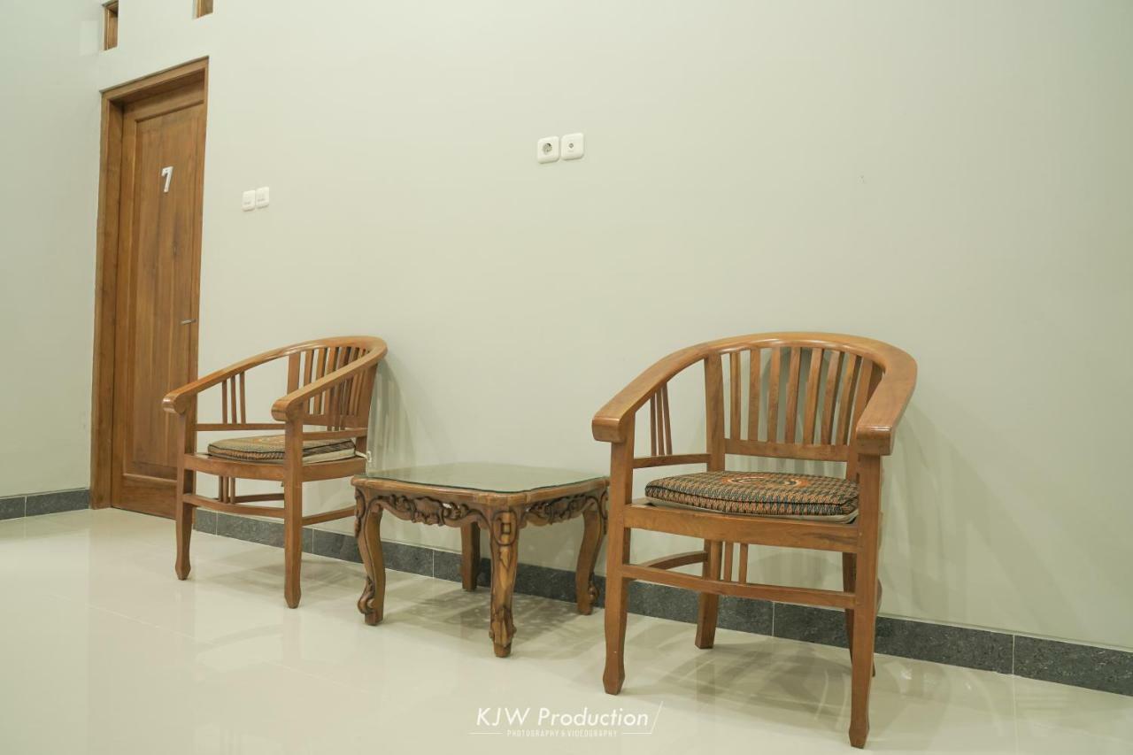 M Stay Guest House Jogja Yogyakarta Eksteriør billede